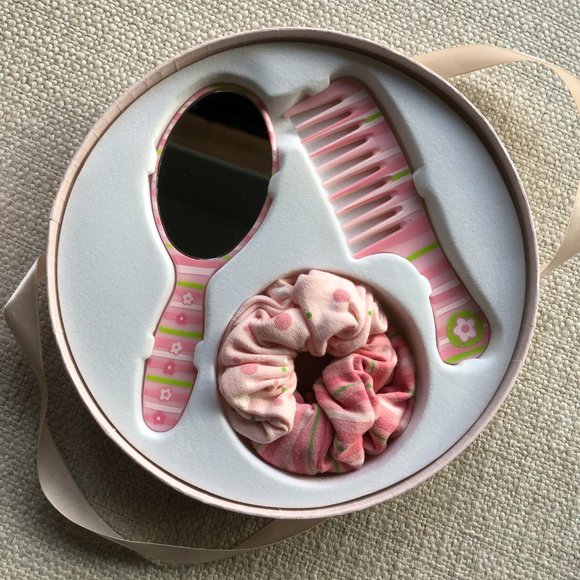 Gund Twirly Girly Hand Mirror, Comb and Hair Accessories Box Set (NEW) - Picture 2 of 5